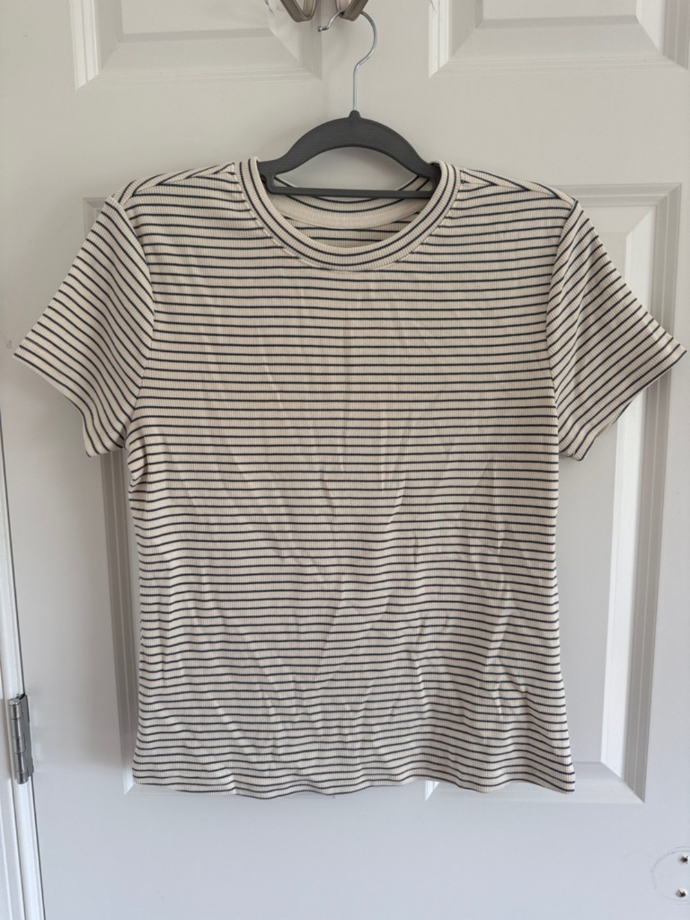 NWT Thread & Supply Cream and Blue Striped Short Sleeve Tee Large